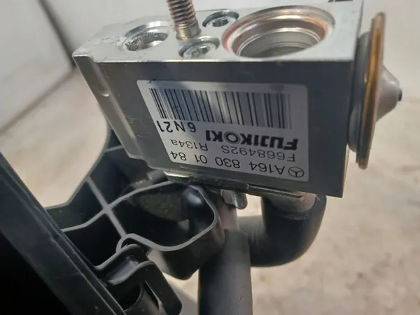 Käytetty Mercedes-Benz puhallin OEM A16483401610 image 6