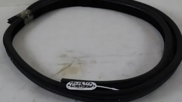 OEM 1178239954 takaoven tiiviste Range Rover Velarille image 9