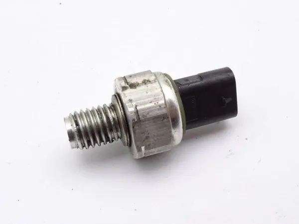 Soupape capteur pression huile OEM 55488247 Opel Astra K image 2