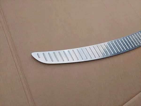 OPEL INSIGNIA A Familiar Moldura de Para-choques Cromada image 2