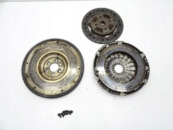 Disco de embreagem VW Golf VI 1.2 TSI 03F141025 image 3