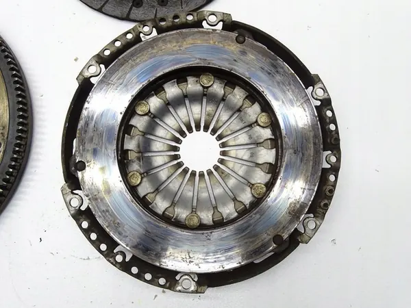 Disco de embreagem VW Golf VI 1.2 TSI 03F141025 image 6