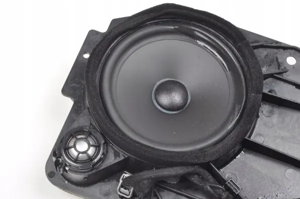 Volvo C30 achterluidspreker OEM 30659363 - Gebruikt image 5