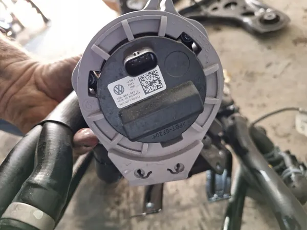 VW ID4 Vattenpump 1EA965567J image 6