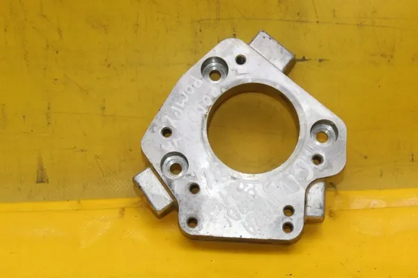 Distant de montage OEM 74 pour Suzuki Grand Vitara image 2