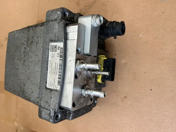 Bomba AdBlue MAN original OEM 811540361390 image 2