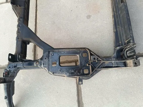 AUDI A4 B8 Reforço Frontal 8K0805594J image 2