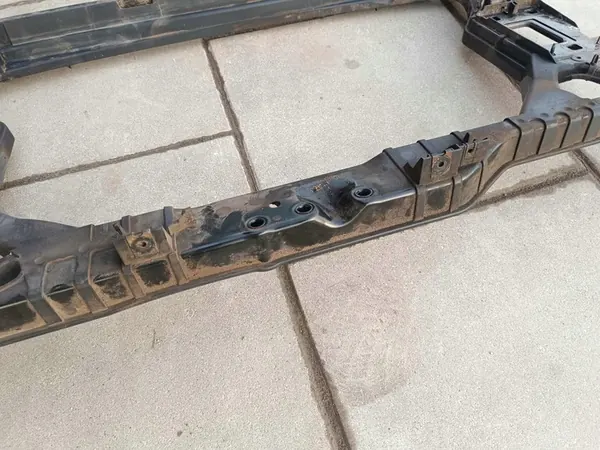 AUDI A4 B8 Reforço Frontal 8K0805594J image 5