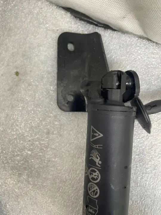 OEM 904519468R achterklepactuatorset voor Renault Austral image 5