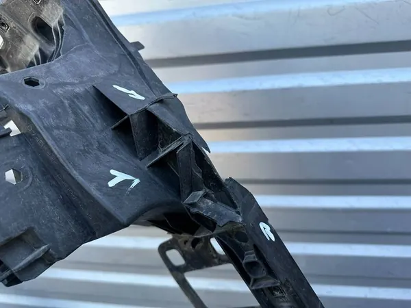 Framförstärkning VOLKSWAGEN TOUAREG III 760805588H image 5