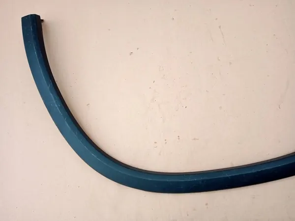 SKODA KODIAQ Oikea Takasuoja image 3