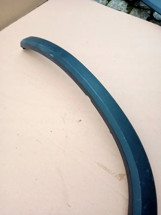 SKODA KODIAQ Oikea Takasuoja image 6