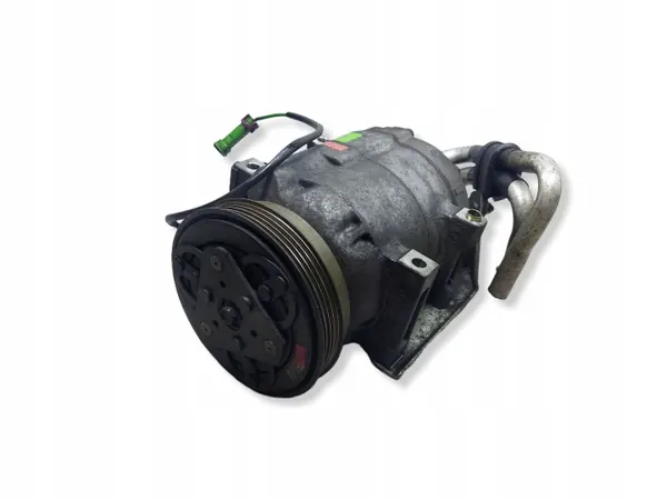 Compressor AC usado OEM 8D0260805D para Audi A4 B5 1.8 image 2