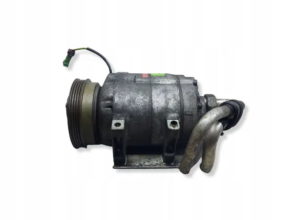 Compressor AC usado OEM 8D0260805D para Audi A4 B5 1.8 image 4