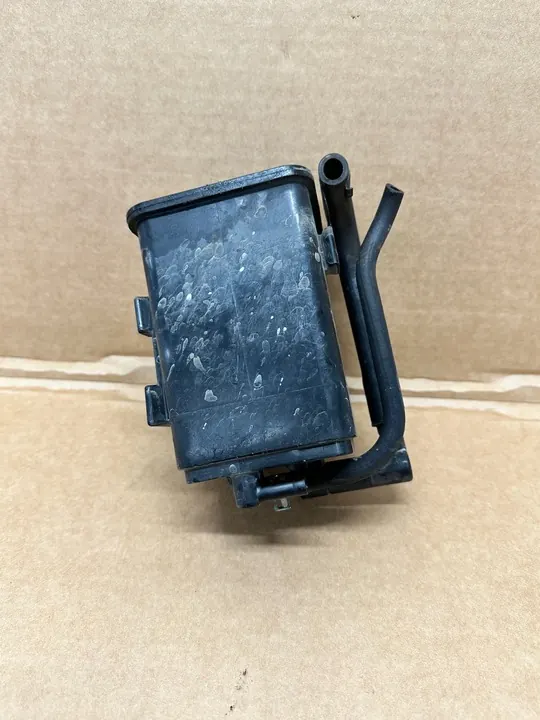 Filtre à charbon Mitsubishi Outlander III image 2