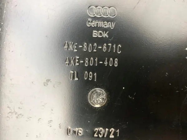 OEM 4KE801967 Akkukotelo Audi E-Tron 95kWh:lle image 7