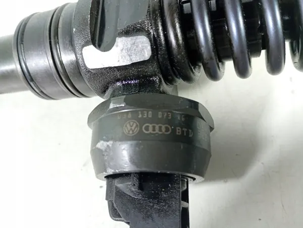 VW Audi inspuitpomp OEM M1R DOM 00020050 image 5