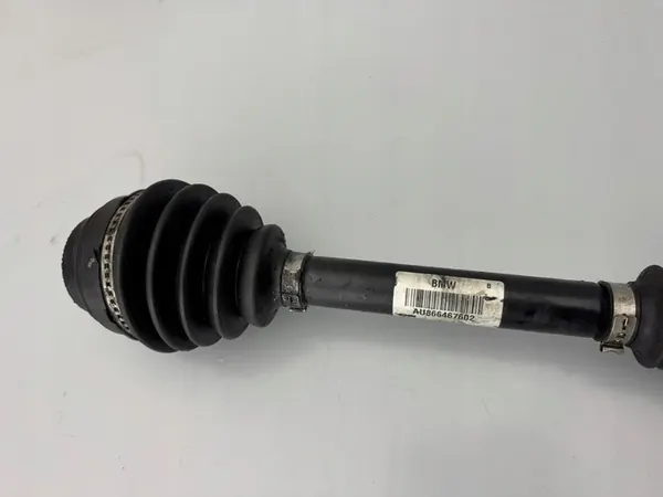 BMW G30 G31 G11 G12 XDrive Front Right Half Shaft AU866467602 image 4