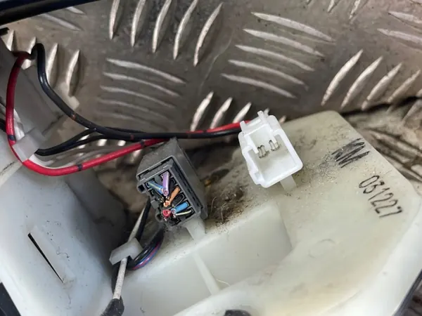 Alavanca de Mudanças Subaru OE ESH4081 - Usado image 3