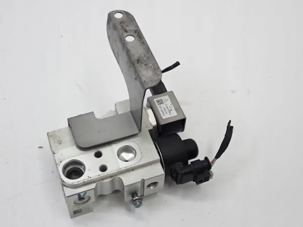 Válvula de expansión AC MG4 OEM VZ231737 SAT-12MX001 image 3