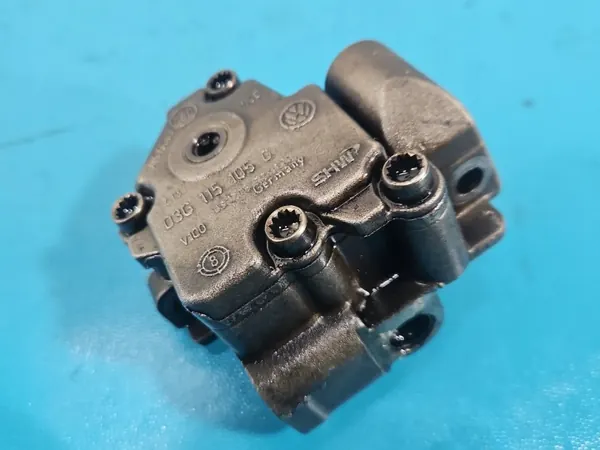 Audi Öljypumppu OEM 03G115105G A4 B8 2.0 TDI:lle image 2