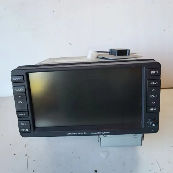 Unité Radio Navigation Mitsubishi OEM 8750A184 image 3
