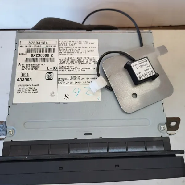 Unité Radio Navigation Mitsubishi OEM 8750A184 image 5