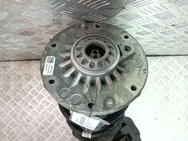 OEM 468335 Suporte Amortecedor Esquerdo Dianteiro BMW F30 2015-2018 image 5