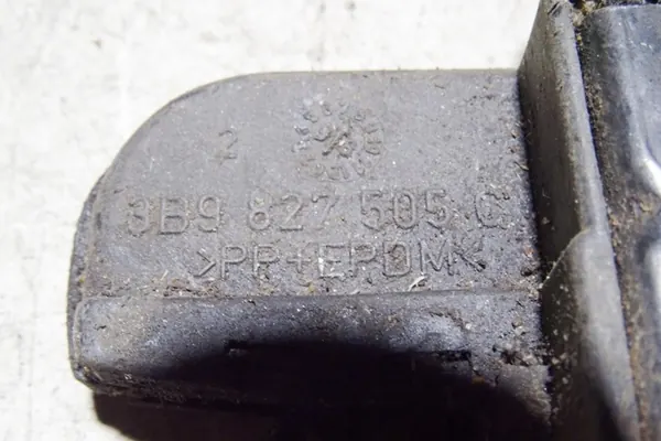 Bagagelås VW PASSAT B5 3B9827505C image 3