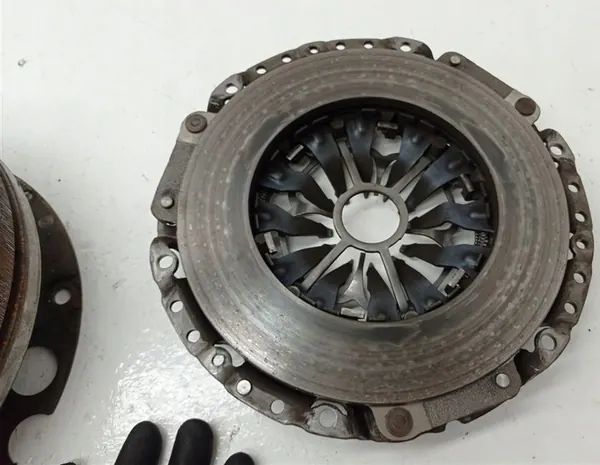 Disco de embreagem volante bimassa Audi A6 C7 A7 Q5 SQ5 3.0 TDI image 5