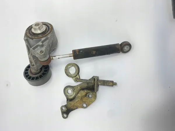 Tensor de Correa Mercedes W124 OEM 1032000236 Usado image 2