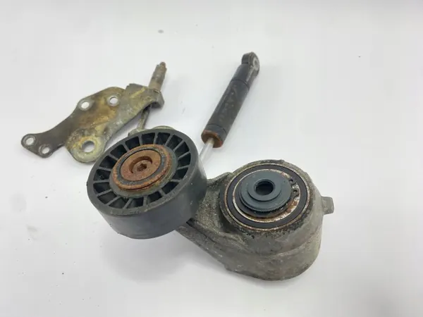 Tensor de Correa Mercedes W124 OEM 1032000236 Usado image 9