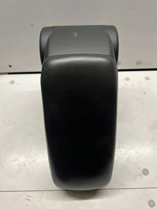 OEM YQP3063_18111433193 Armauflage Audi S3 8P Konsole image 2