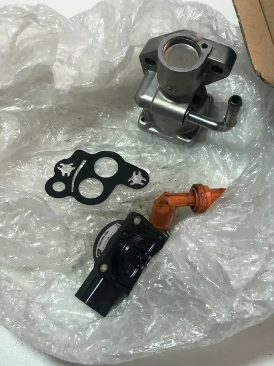 Válvula EGR Pierburg C-MAX FOCUS MONDEO image 2