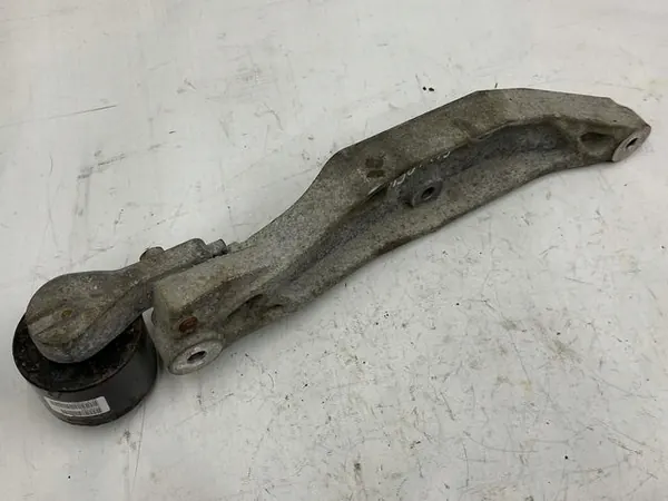 Volvo XC90 II Bakaxel Differentialfäste OEM 31367173 image 5
