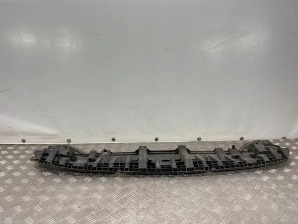 Toyota Prius etupuskurin kansi OEM 5261847010 image 3