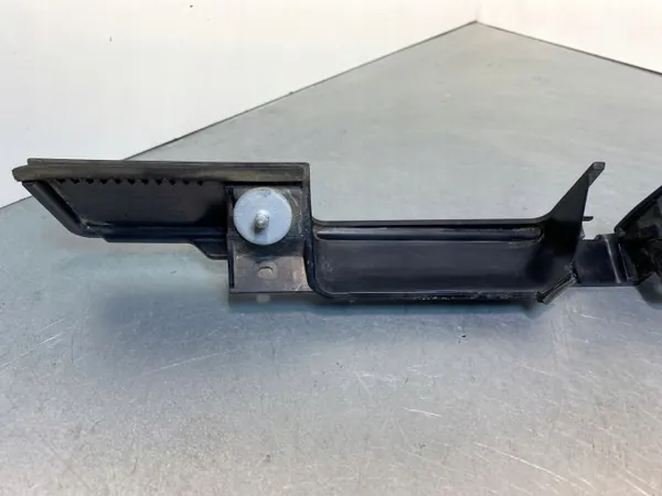 Feu de plaque Subaru Forester OEM 91111SJ040 image 10