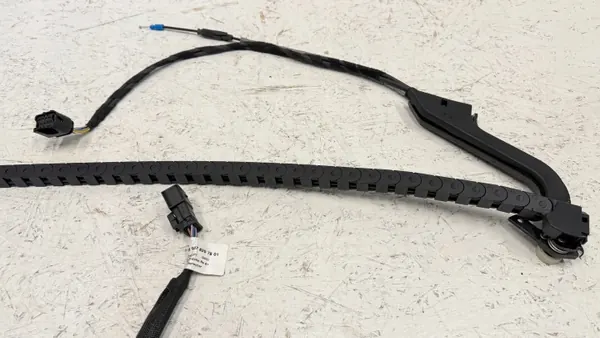 Guía de cable OEM A9078207801 para puerta corredera Mercedes image 4