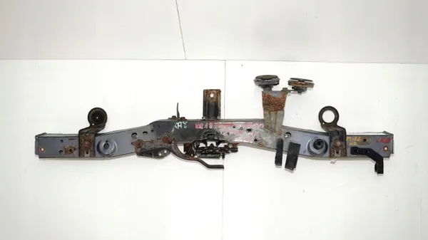 OEM 360161563 Etu-ylävyö Toyota Avensisille image 2