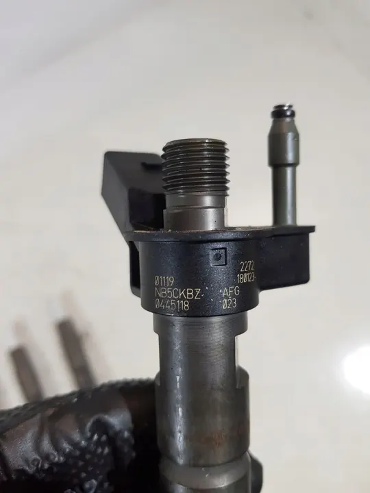 Iniettore Bosch 0 445 118 023 image 8