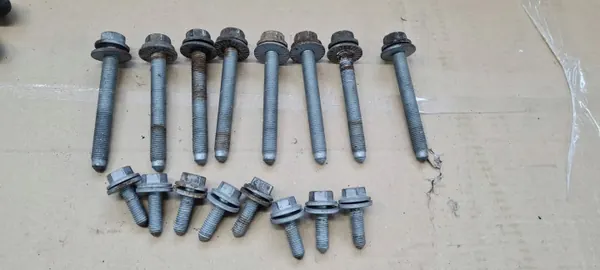 SRUBYQ58RR Tornillos suspensión delantera para Audi Q5 image 2