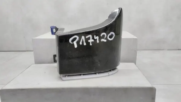 Rechte hintere Eckleiste OEM A6396940825K2 Mercedes image 2