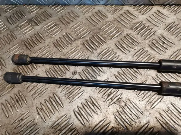 Mercedes-Benz B W245 Vänster Baklucka Dämpare OEM image 2