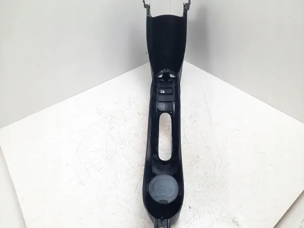 Peugeot iOn Middenconsole 2011 8011A931ZZ image 4