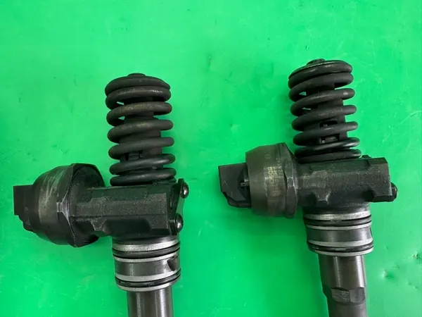 Pompe à injection OEM 038130073B pour SEAT ALTEA XL image 4