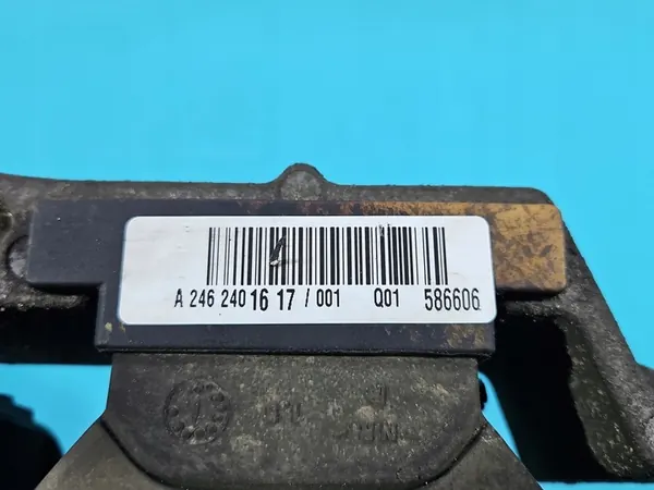 Supporto Motore Mercedes W246 1.8 CDI 109CV A2462401617 image 3