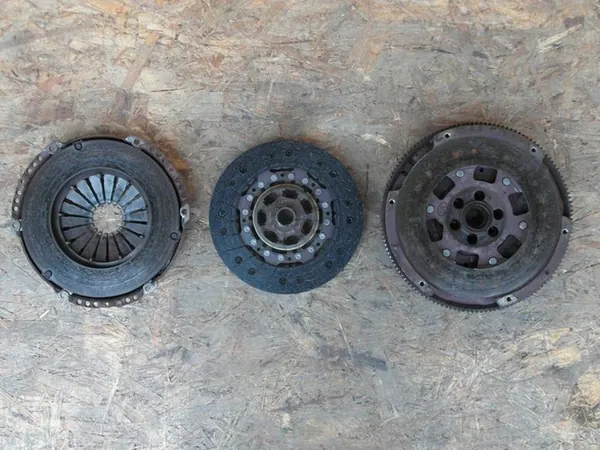 Conjunto de embreagem AUDI S3 8L TT 8N LEON I CUPRA 1.8T OEM image 2