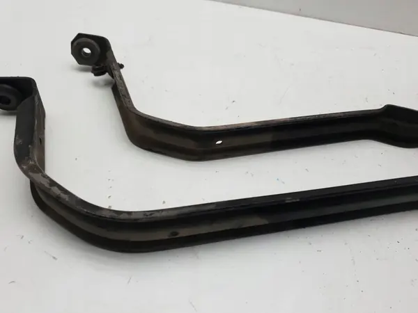 BMW 2 F22 F23 2016 Bränsletankfäste image 6