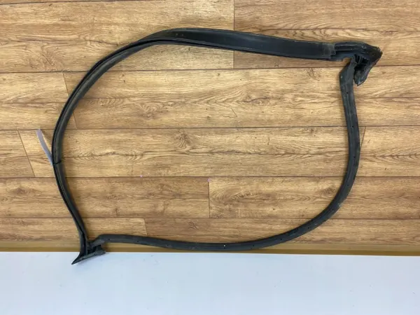 OEM 68271695A etukaton tiiviste Jeep Wrangler JL:lle image 4