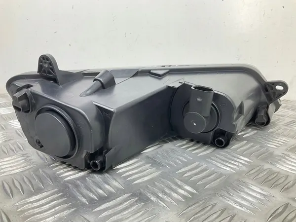 Volkswagen PASSAT B7 2012 Farol de nevoeiro dianteiro direito image 5